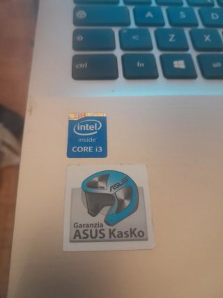 PC Portatile Asus Argento