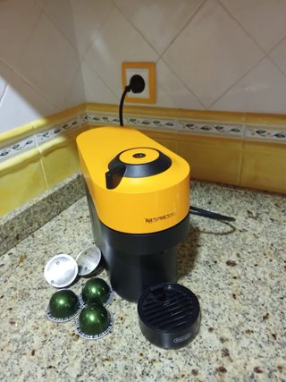 Cafetera Nespresso Vertuo Pop DeLonghi