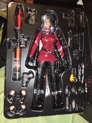 Figura de Acción Ada Wong Resident Evil