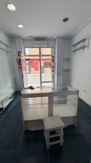 Local comercial en alquiler en La Laguna (Cádiz)