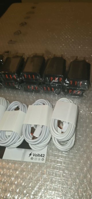 Lotto 10 Caricatori + 10 Cavi USB-C 2 Metri