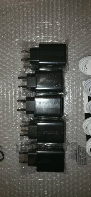 Lotto 10 Caricatori + 10 Cavi USB-C 2 Metri