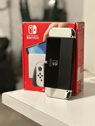 Vendo nintend switch oled