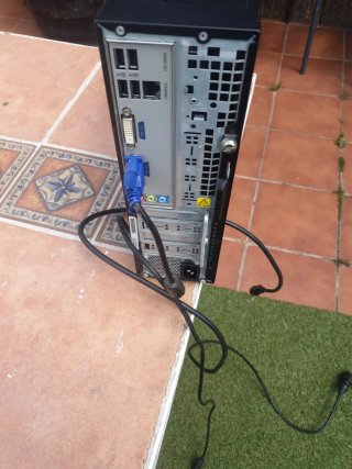 Torre Ordenador HP Negra