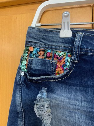 Shorts vaqueros con lentejuelas