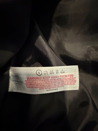 Plumífero negro capucha talla S 38/40