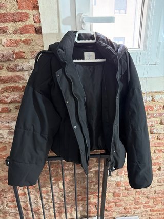 Plumífero negro capucha talla S 38/40