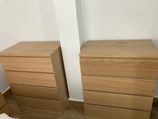 Cómoda de madera color  roble  claro