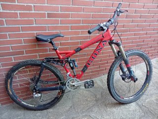 Bicicleta Kona Freeride Roja