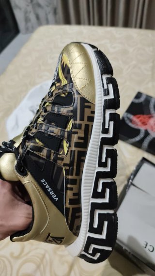 Scarpe Versace Uomo Nero Oro