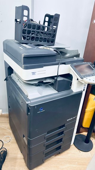 Fotocopiadora Konica Minolta Bizhub C300