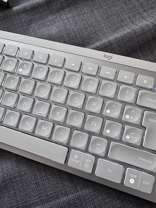 Teclado Logitech MX Keys S Inalámbrico K0LH18