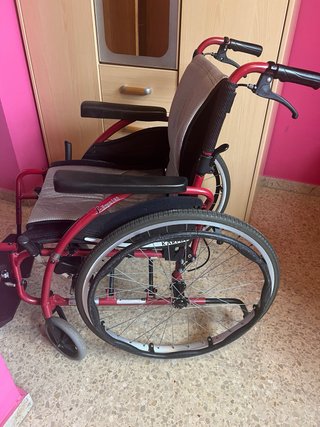 Silla de Ruedas KARMA S -Ergo 125 plegable