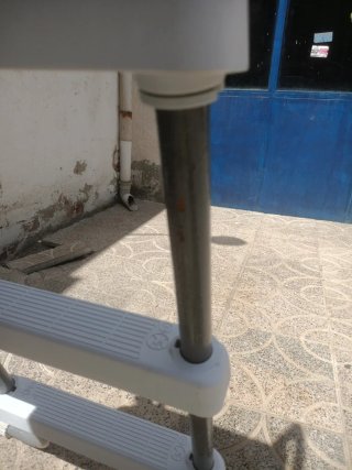 Escalera Piscina Metal y Plástico  1,45 m