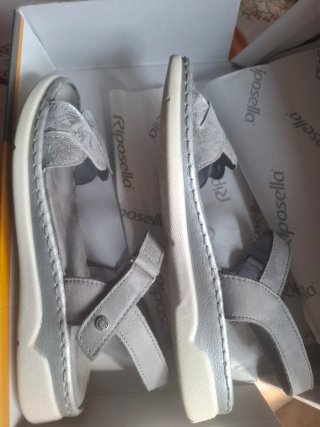 Sandalias Riposella Gris y Plateadas