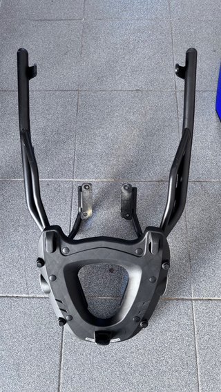 Soporte Maleta Givi Yamaha Tenere