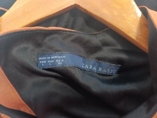 Vestido marrón con cinturón negro