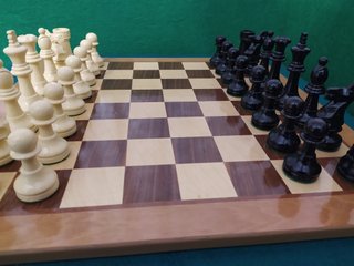 Piezas de ajedrez de madera