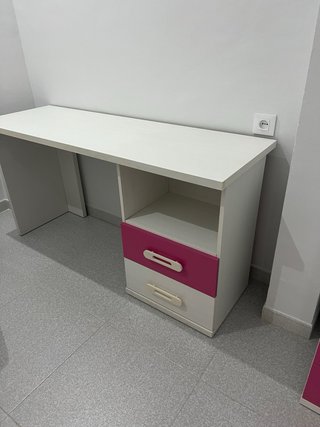 Escritorio de madera