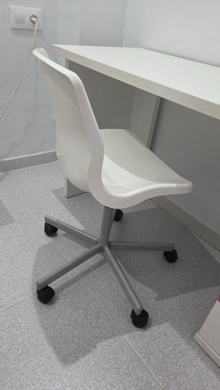 Escritorio de madera