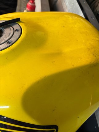 Honda CBR 900 RR Amarilla
