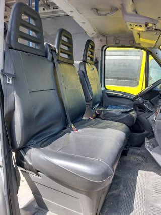 Doble asiento IVECO DAILY 2011 con funda