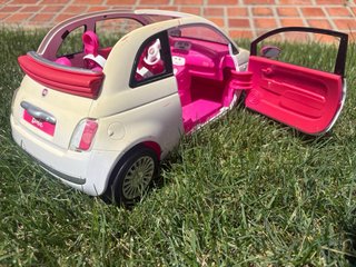 Coche Barbie Fiat 500