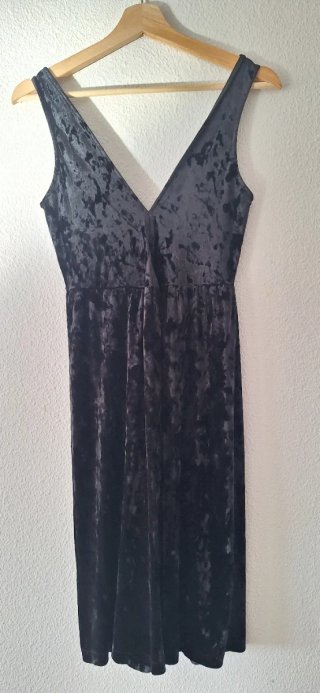 Vestido Terciopelo Negro Adornado