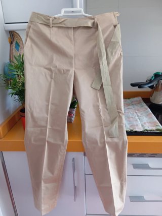 Pantalón beige Purificación Garcia talla 10