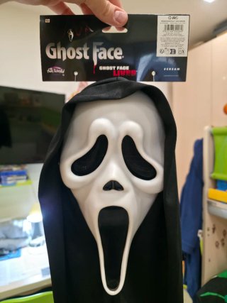 Ghostface mask Scream