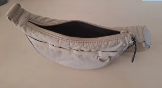 Riñonera beige