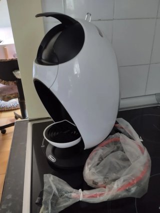 Cafetera Dolce Gusto + 5 Cápsulas
