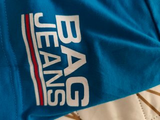 Camiseta azul con estampado DUFFLE BAG JEANS