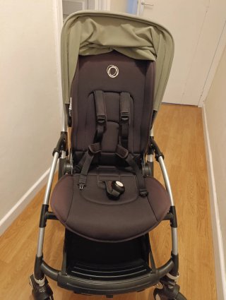 Bugaboo Bee3 con accesorios