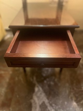 Mesa auxiliar salón madera