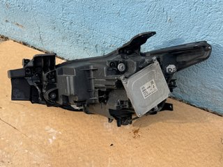 Faro derecho Mazda 3 IV HB BP 19-23 bcjh51030