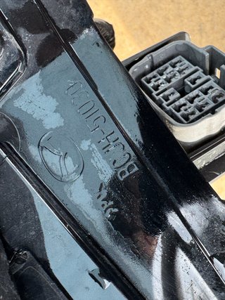 Faro derecho Mazda 3 IV HB BP 19-23 bcjh51030