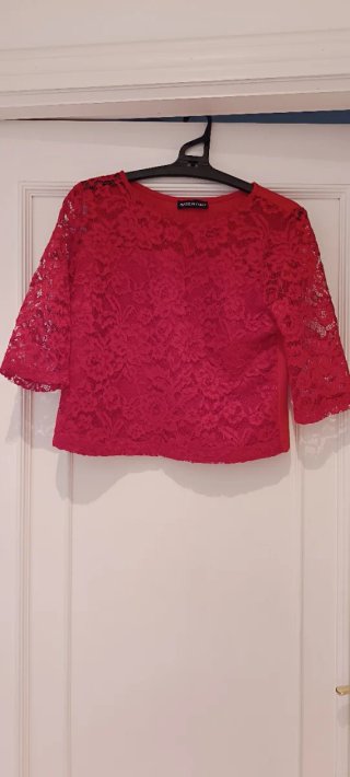 Blusa corta encaje rojo Made in Italy