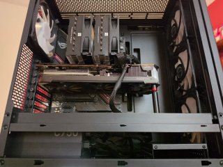 Rx6700xt + 32gb + 5 5600 + b550 + 80 gold + RGB PC