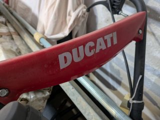 Motocultor Ducati Rojo