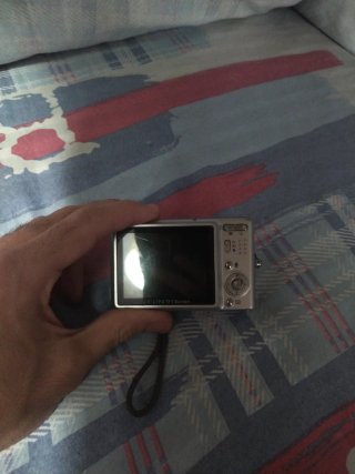 Lotto di 3 fotocamere digitali RIPARAZIONE O RICAMBI