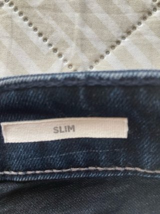 Shorts vaqueros Pull&Bear con diseño de rotos