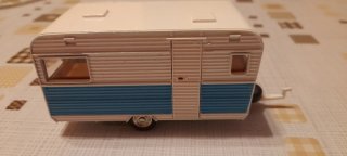 Miniatura caravana dinky toys