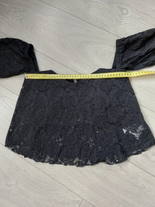 Stradivarius Talla M - Crop Top Encaje Negro