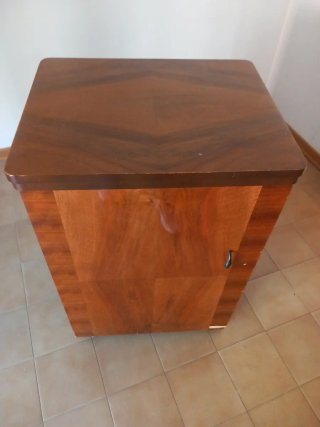 Macchina da cucire Necchi con mobiletto, vintage