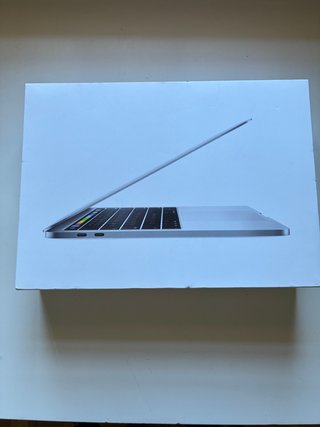 MacBook Pro 13 2017 512GB Touch Bar + Accesorios