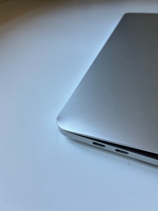 MacBook Pro 13 2017 512GB Touch Bar + Accesorios