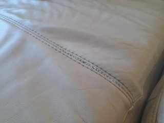 Sofá de piel chaise longue + 2 cojines