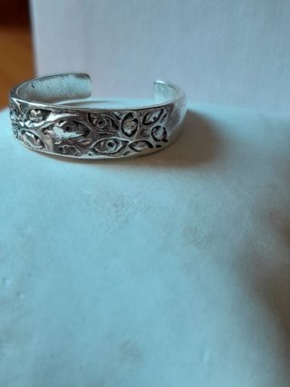 Anello uomo regolabile con decorazioni