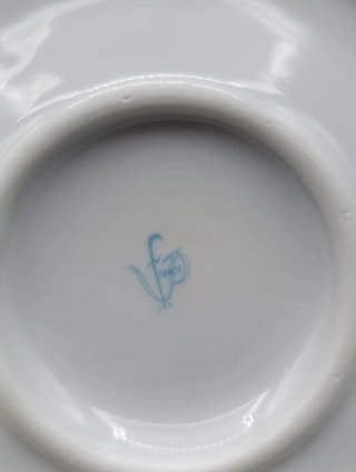 Salsera de porcelana francesa